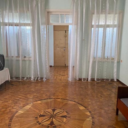 У Риты Sukhumi Esterno foto