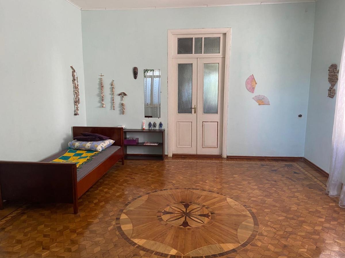 У Риты Sukhumi Esterno foto