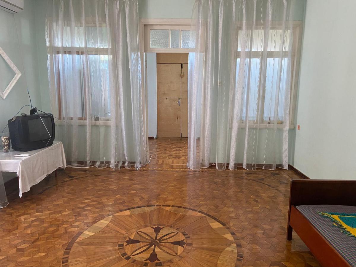 У Риты Sukhumi Esterno foto